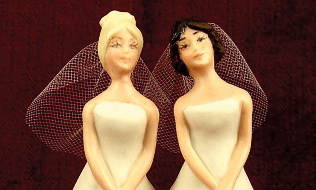 Webb_lesbian-wedding-cake-topper